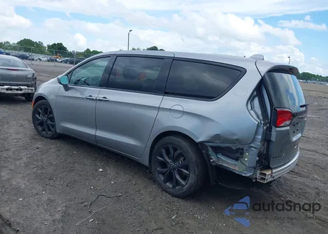2019 Chrysler Pacifica Touring Plus из США, поврежденный, VIN 2C4RC1FG0KR574955